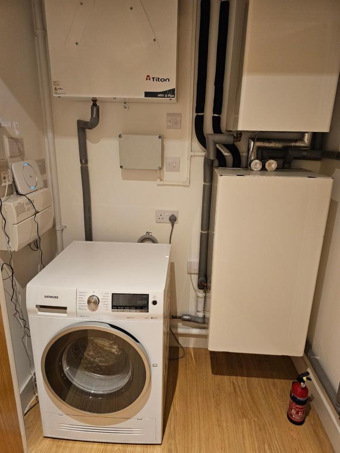 Santina Apartments Croydon Luaran gambar