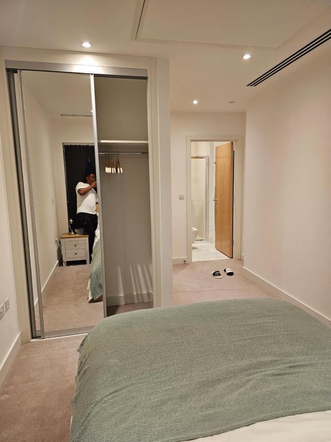 Santina Apartments Croydon Luaran gambar