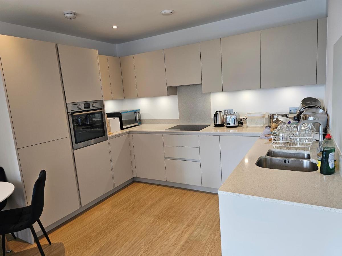Santina Apartments Croydon Luaran gambar