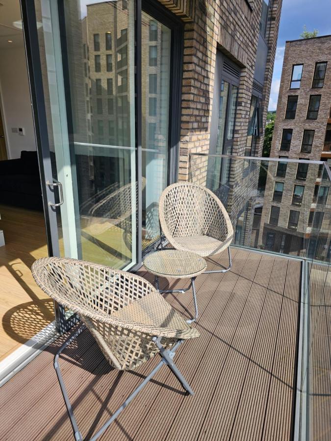 Santina Apartments Croydon Luaran gambar