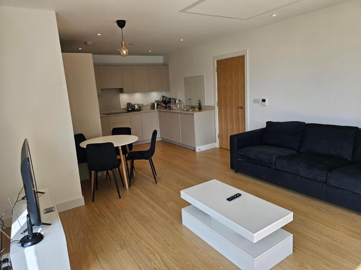 Santina Apartments Croydon Luaran gambar