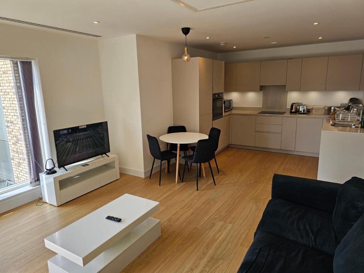 Santina Apartments Croydon Luaran gambar